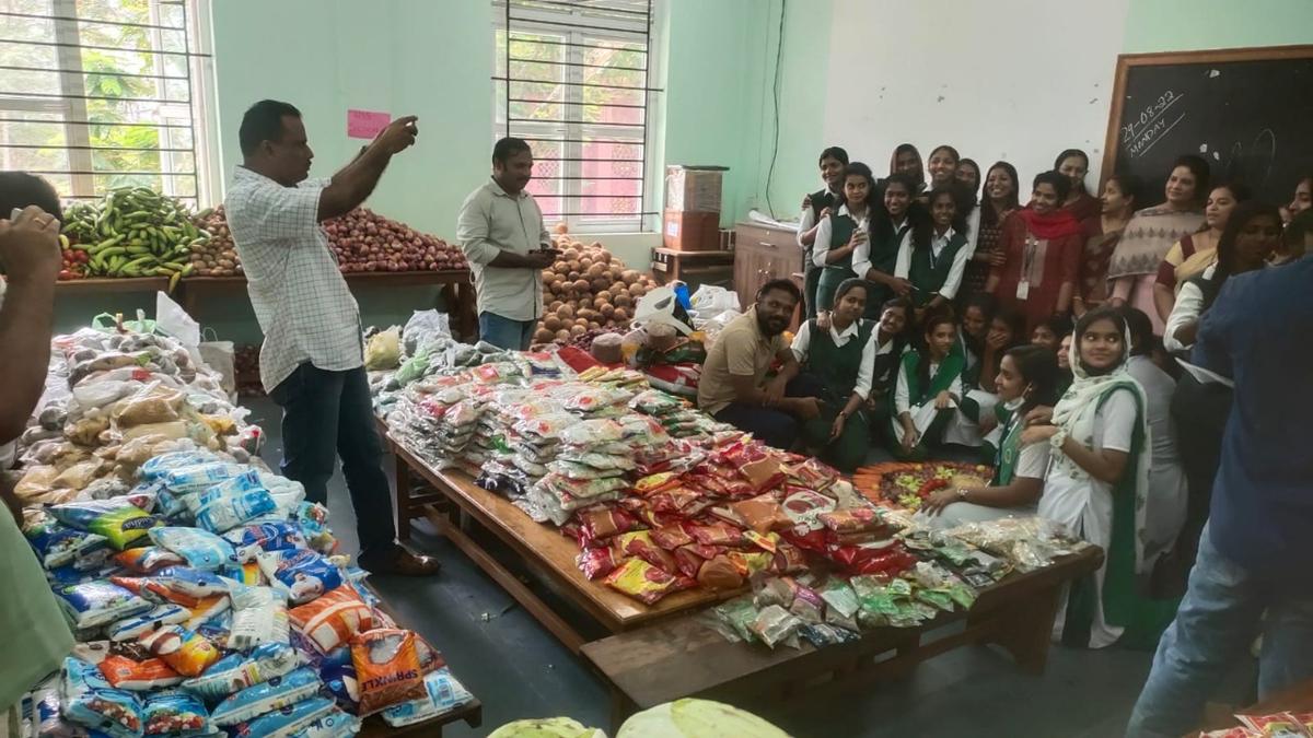 A ‘kalavara’ readies at Cotton Hill school The Hindu